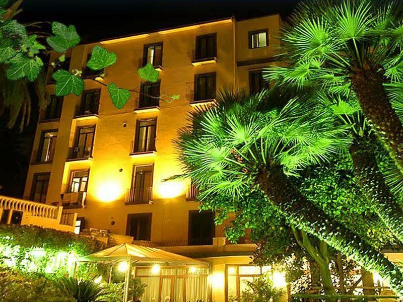 Hotel Eden Sorrento Luaran gambar