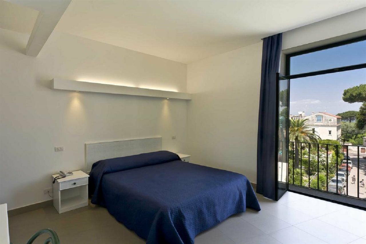Hotel Eden Sorrento Luaran gambar